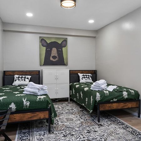 Spacious Cabin Near Hocking Hills And Caves With Hot Tub And Firepit Laurelville Екстер'єр фото