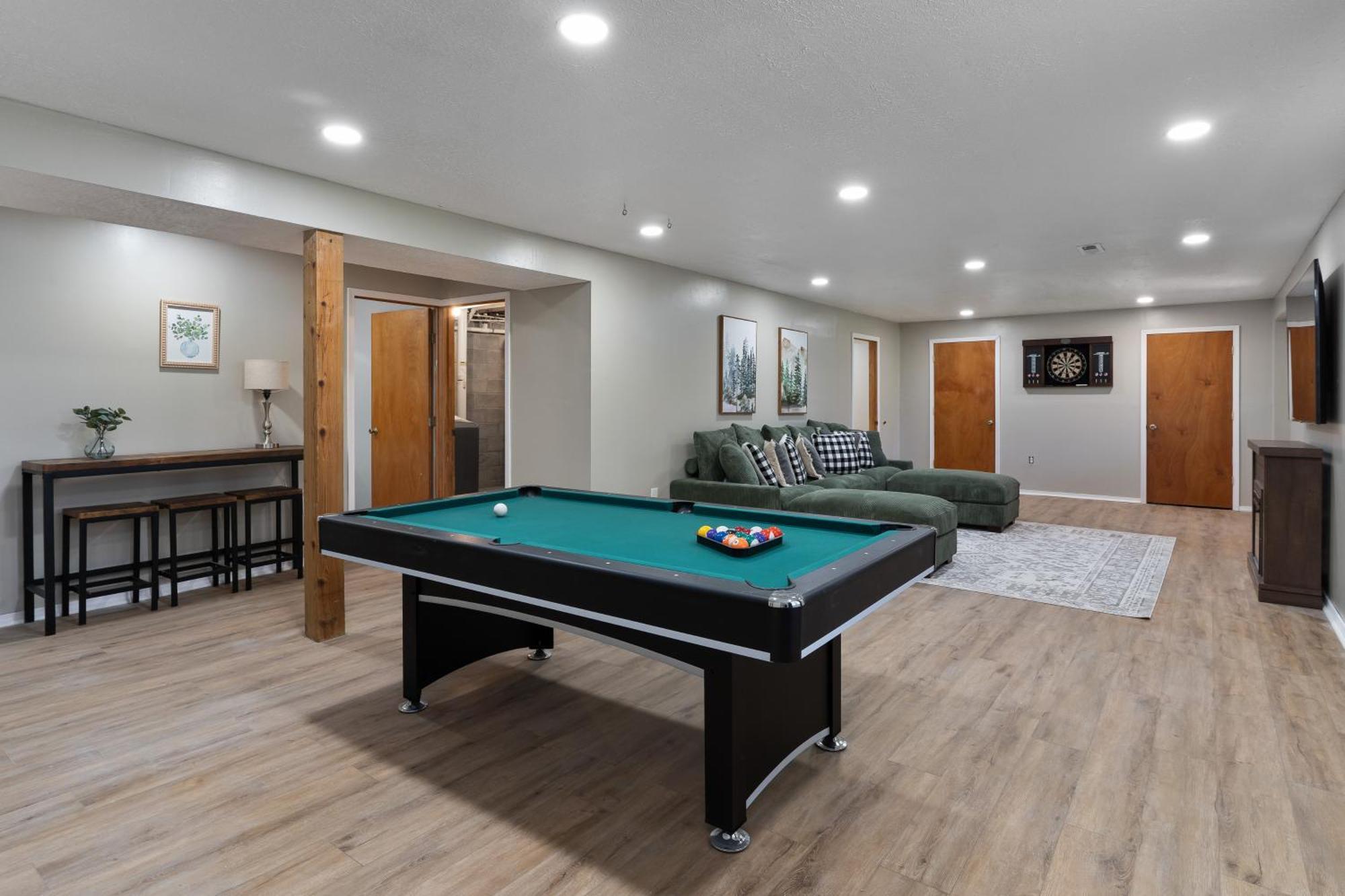 Spacious Cabin Near Hocking Hills And Caves With Hot Tub And Firepit Laurelville Екстер'єр фото