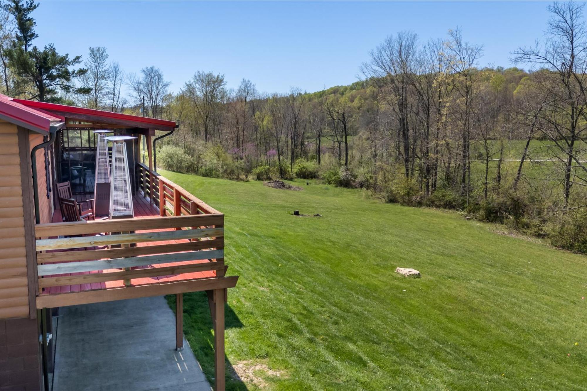 Spacious Cabin Near Hocking Hills And Caves With Hot Tub And Firepit Laurelville Екстер'єр фото