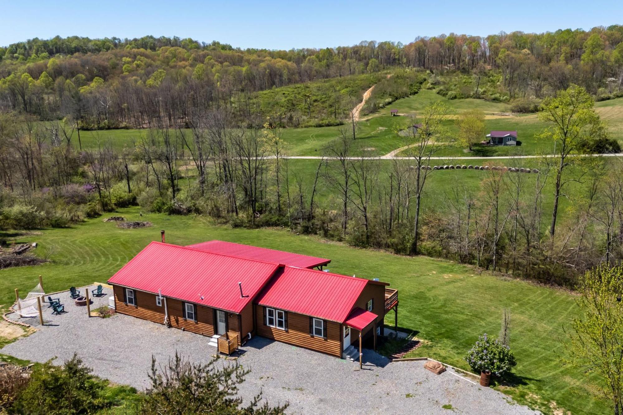 Spacious Cabin Near Hocking Hills And Caves With Hot Tub And Firepit Laurelville Екстер'єр фото